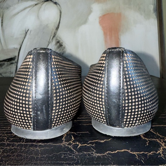 Tory Burch Black Flats with Iconic Medallion - Picture 13 of 14